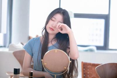 眼睛看一会儿手机就模糊？你可能患上了干眼症 自测一下