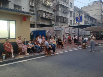 通城县隽水镇湘汉社区：干群齐聚屋场会 共绘乡村“靓”图景