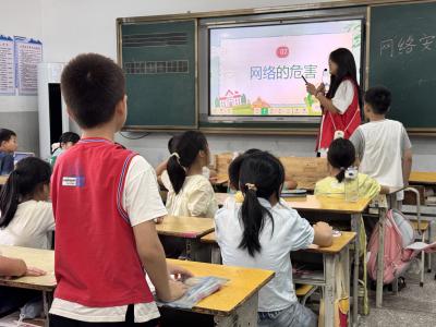 【大思政课】通城县关刀镇“暑假学堂”：上好未成年人网络安全必修课