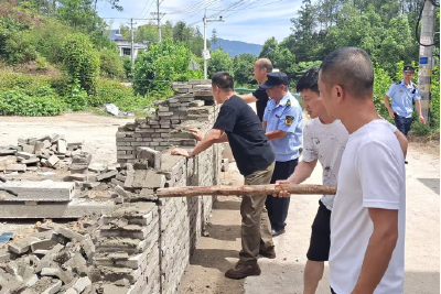 通城县石南镇：联合执法拆违建，仙姑村“颜值”与安全双提升