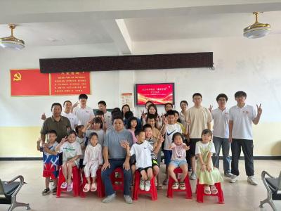 武昌理工学院“启元计划”星火志愿服务队结课仪式在通城县沙堆镇湾船咀村、坪坳村顺利落幕