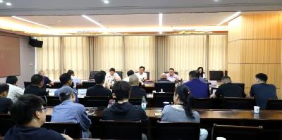 黄建平在通城县药姑山古瑶村景区演艺项目专题汇报会上强调：塑造新亮点新品牌 推动通城文旅“出圈出彩”