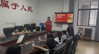 通城县塘湖镇：“大思政课”开进“小托管班”
