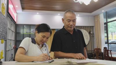 【乡镇巡礼·四庄篇①】通城县四庄乡邓球：新婚夜退彩礼 她撑起整个家  