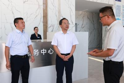 黄建平到通城经开投集团调研时强调：聚焦主责主业 服务产业发展 为县域经济高质量跨越式发展贡献更大力量