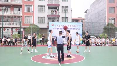 视频-通城县首届全民健身篮球赛乡镇组激情开赛 11支队伍上演精彩对决