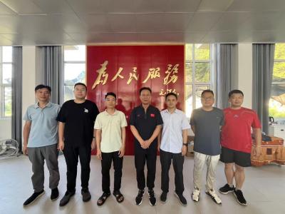 中南财经政法大学驻通城县麦市镇红石村工作队开展经验交流会