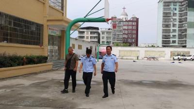 视频-通城县市场监督管理局开展2025年秋季开学校园食堂食品安全专项检查