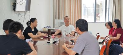 通城县卫健局赴沙堆镇大柱山村调研育儿补贴工作开展情况