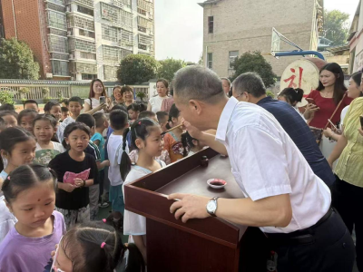 通城县东门小学：书香礼启成长路 党建领航育新苗