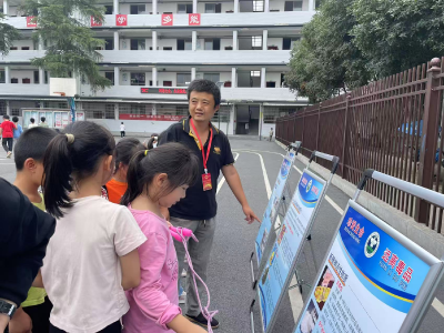 通城县北港镇：人大代表齐发力，反诈禁毒护安宁