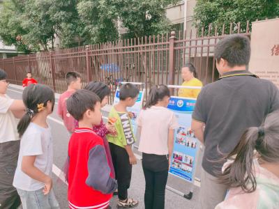 通城县北港镇开展“禁毒宣传进校园 共筑无毒未来”入校宣传活动