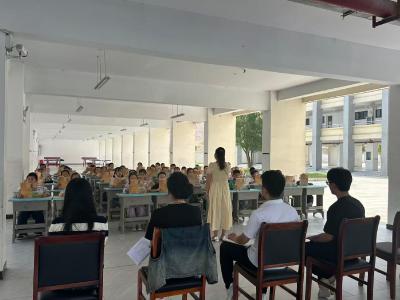 通城县麦市中心完小举行行为习惯养成教育成果展示活动