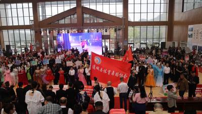 鄂湘赣黔边体育舞蹈人才竞技展演在通城县激情上演