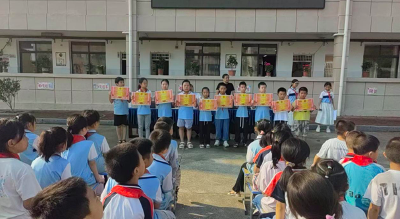 【大思政课】通城县马港镇中心完小举行新学期开学典礼