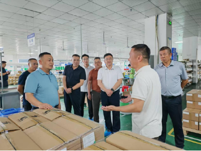 通城县领导率队赴广东招商考察