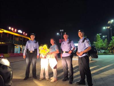 阳光下的守护 | 深夜两小时！通城警民温情暖人心