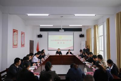 黄建平与年轻干部座谈时强调：不负时代机遇 不负青春韶华 不负组织重托 努力在全县高质量跨越式发展中成就精彩人生