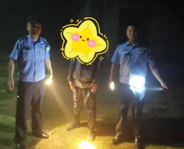 通城县大坪派出所：男子水库游泳引误报 民警搜救两小时助其脱困