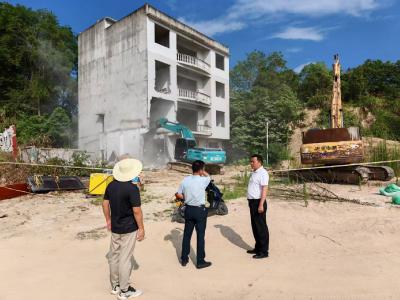 通城县隽水镇：“青蓝携手”育尖兵  一线实战砺真才