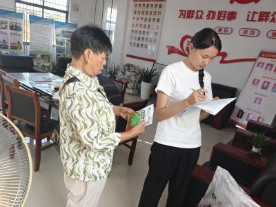 通城县北港镇：免费发放油菜种 守好乡村“油瓶子”