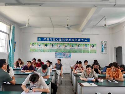 通城县沙堆镇中心完小：双线联动筑牢校园安全屏障