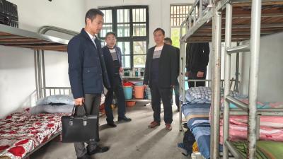 通城县塘湖镇：严督校园管理 保障学生学习生活环境安全有序