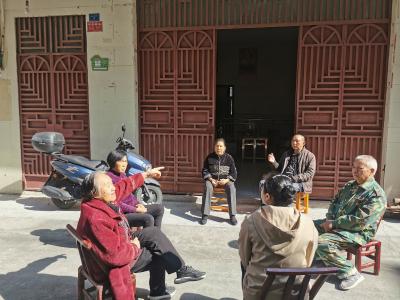 通城银城社区：党建引领拆违攻坚 党群联动畅通小区脉络