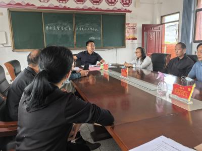 通城县关刀镇中心小学：开展监督检查活动 守护学生“舌尖上的安全”