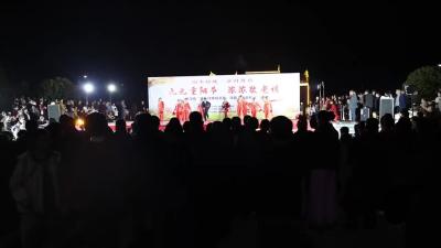 视频-通城县塘湖镇：“四季村晚”庆重阳 移风易俗润民心