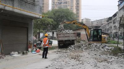 通城：拆违治乱腾空间 改造升级惠民生