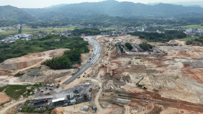 【重点项目献礼国庆】通城：鄂湘赣商贸物流中心项目加速推进 打造鄂湘赣区域物流枢纽