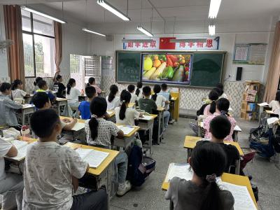 通城县大坪乡杨部小学：筑牢安全防线 欢度国庆长假