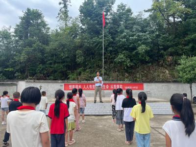 通城县马港镇潭下小学开展辛亥革命纪念日主题活动