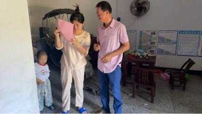 通城县五里镇何家村：入户宣传移风易俗 文明新风吹拂乡间