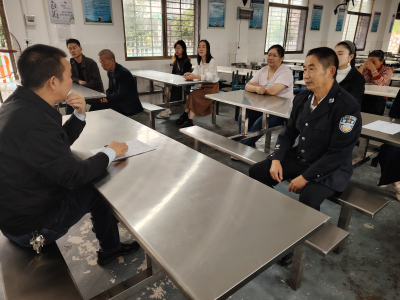 “数字食堂”亮相！通城县隽水镇上坳小学开放日邀家长见证餐食全流程