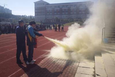 通城县实验学校开展消防应急疏散演练暨安全教育活动