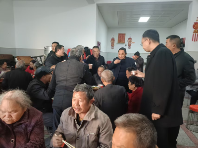 通城石南镇樊店村：干群同吃“连心饭” 共话振兴谋发展