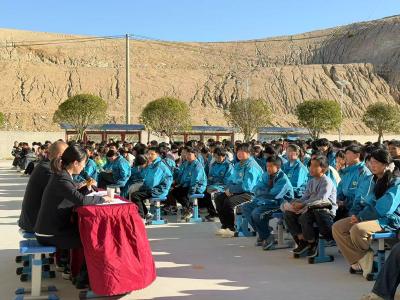 通城县麦市中学开展“青春护航 法伴成长”主题法制讲座