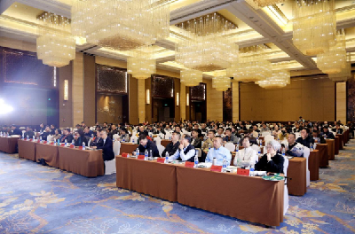 第十六届健康住宅理论与实践国际论坛暨国家住宅科技产业技术创新战略联盟成员大会在成都举办