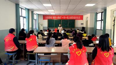 通城县关刀镇云溪湖片区开展关爱留守儿童行动