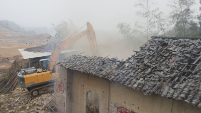 通城县大坪乡下畈村电子信息产业园一期：动迁终“清零” 项目“加速度”   