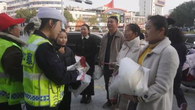 守护夕阳红安全“头”等事！这场交通安全宣传活动暖人心