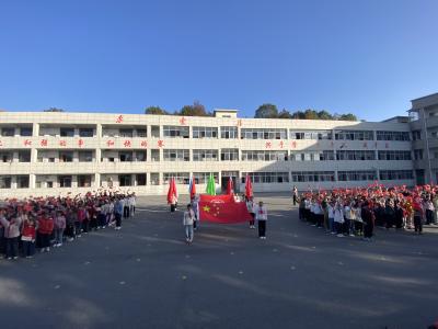通城县大坪乡杨部小学2025年冬季运动会精彩绽放