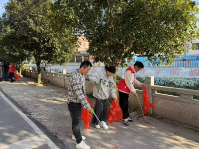 通城县石南镇开展“清洁家园”活动