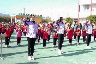 通城县关刀镇中心幼儿园开展冬季亲子趣味运动会