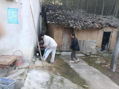 通城县大坪乡草鞋村：隐患排查无死角 服务群众零距离
