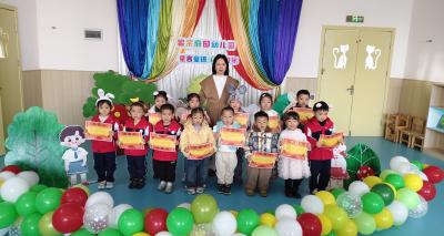 通城县隽水镇留余府邸幼儿园开展第三届故事大赛活动