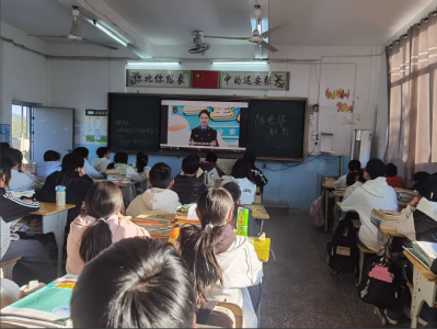 通城县石南镇：禁毒反诈宣传进校园 筑牢青少年安全防线