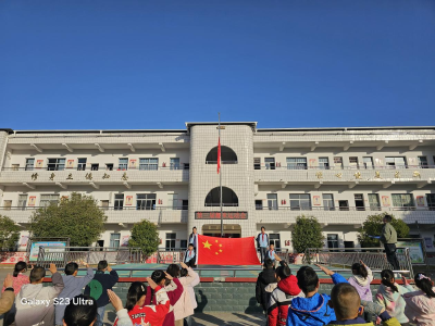 通城县塘湖镇荻田完小：趣味运动燃激情 五育并举促成长